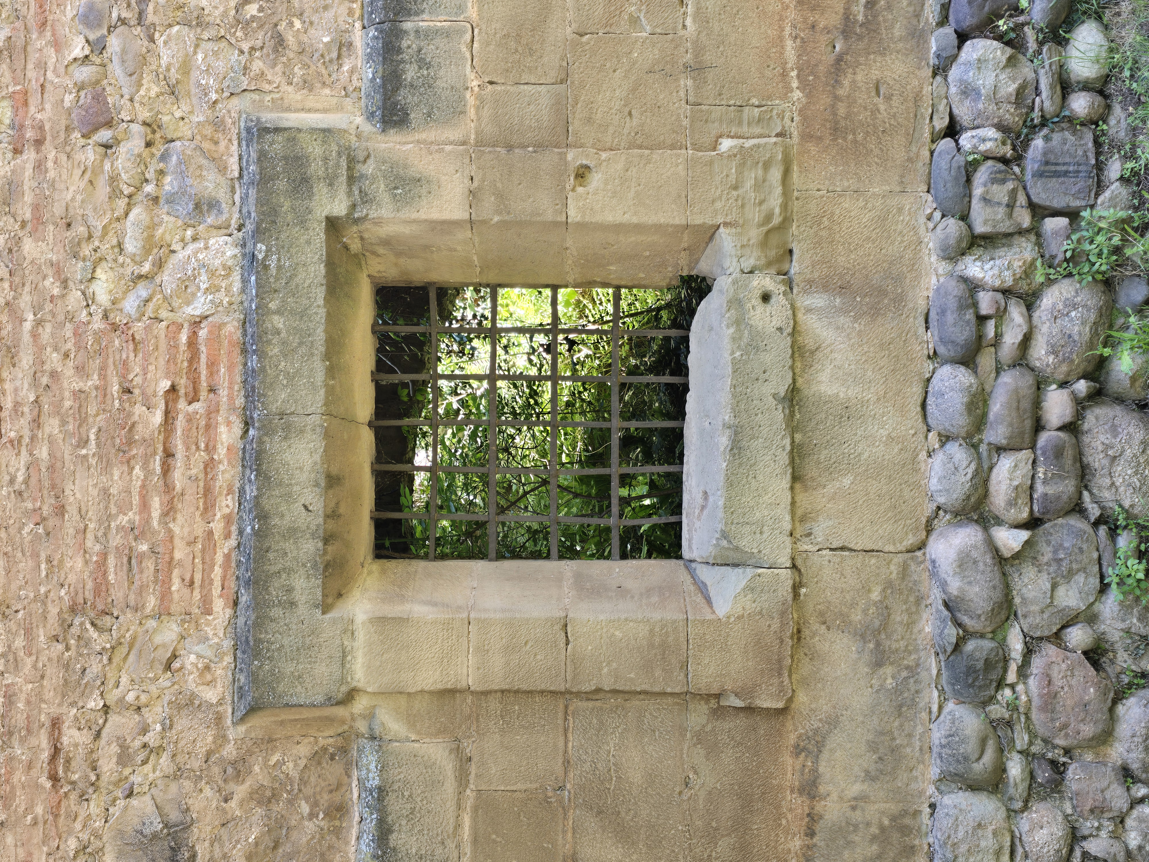Ventana de la Iglesia de San Juan